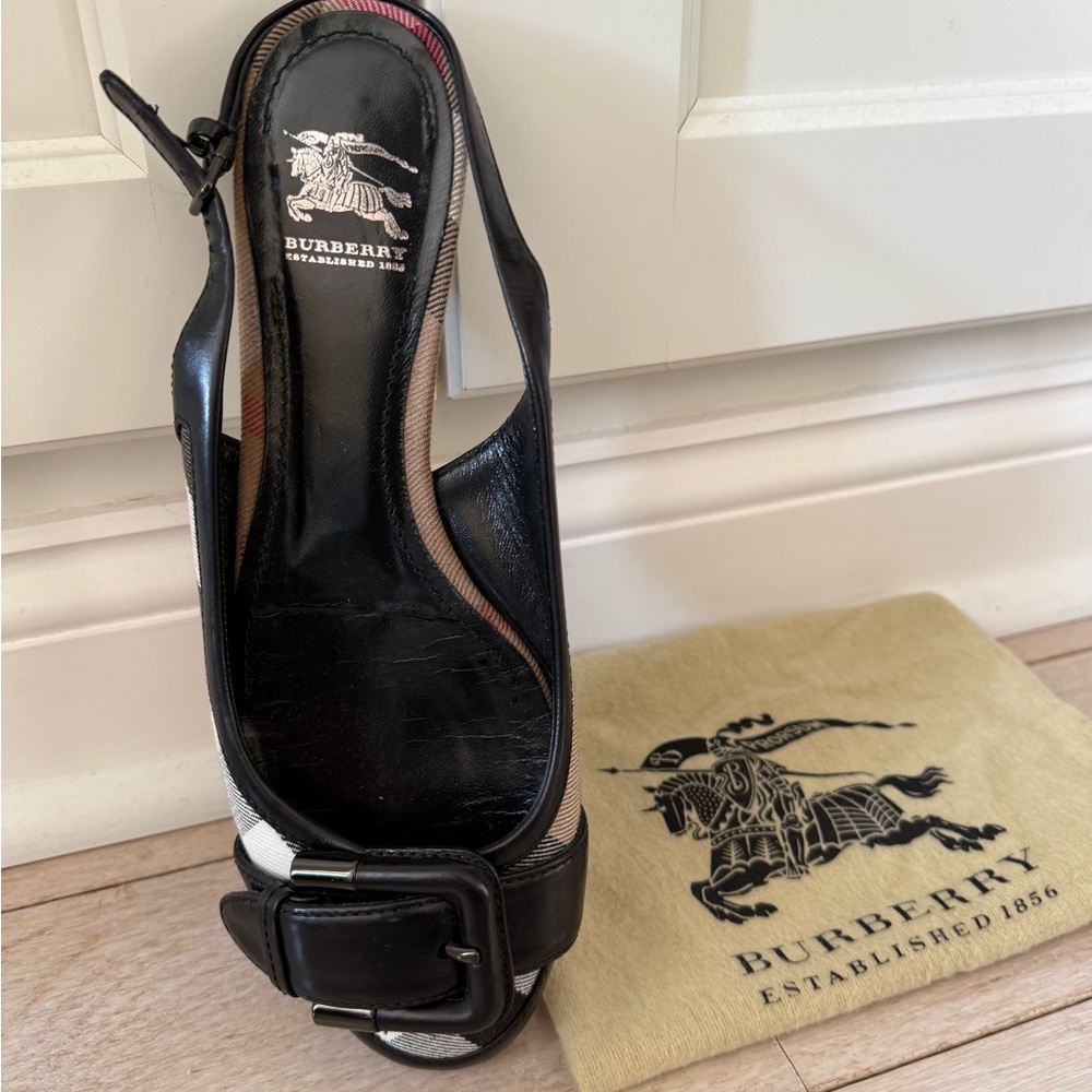 Burberry Black and White Slingback flats